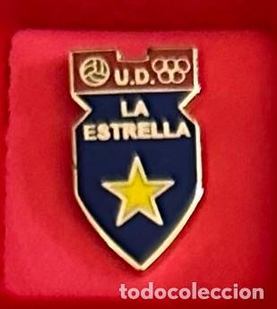 Sammelleidenschaft Sport: Pin de Futbol del Club UD La Estrella Madrid