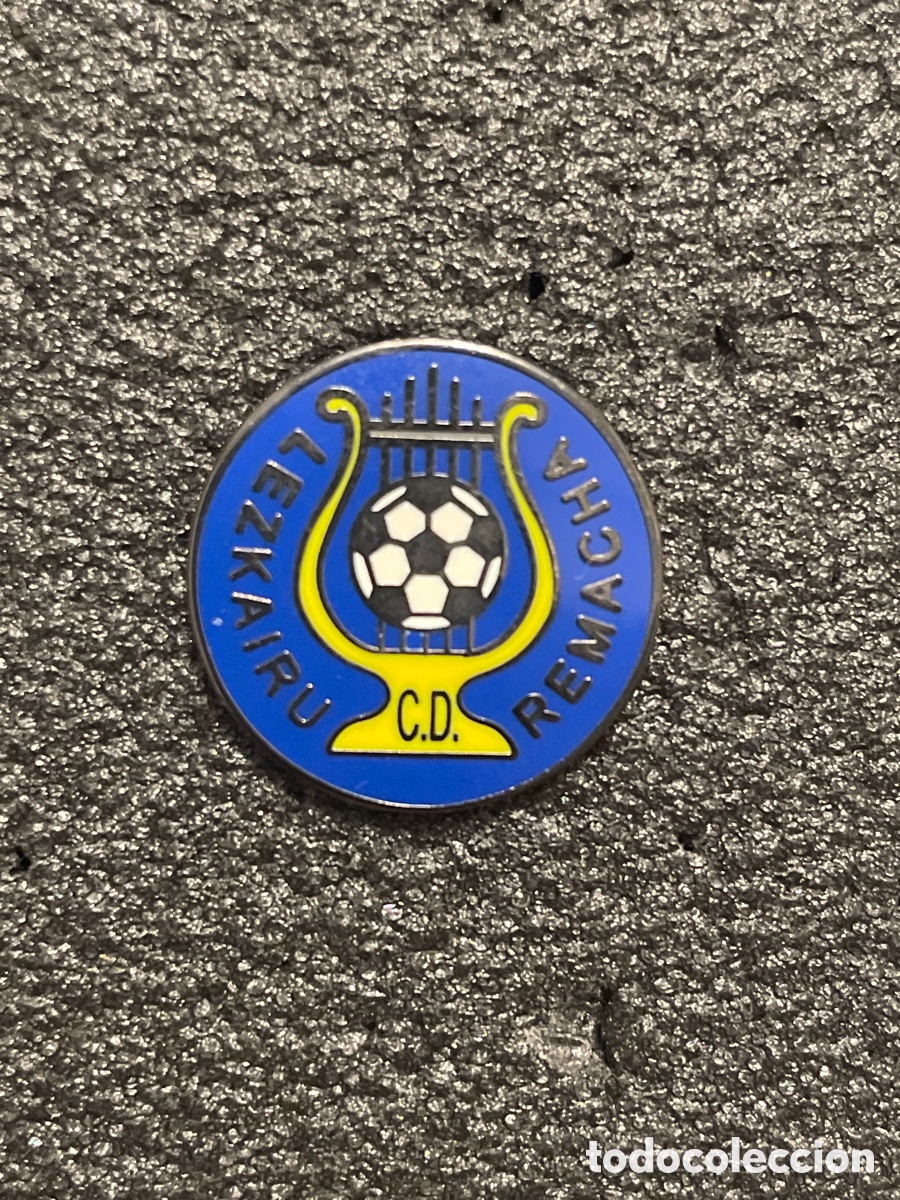 Collectionnisme sportif: Pin 132 C.D. LEZKAIRU REMACHA -Pamplona (Navarra)