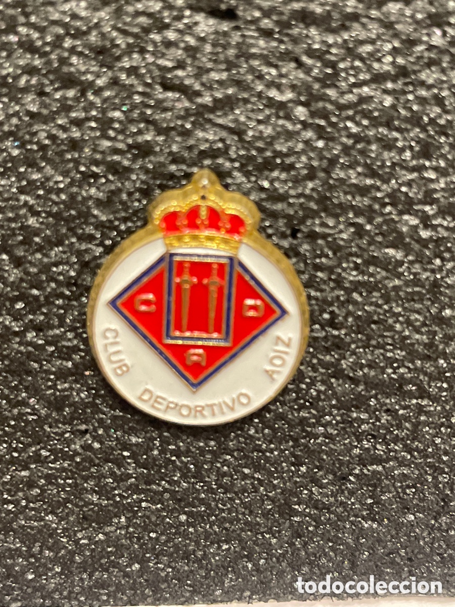 Collectionnisme sportif: Pin 147 C.D. AOIZ - Aoiz (Navarra)