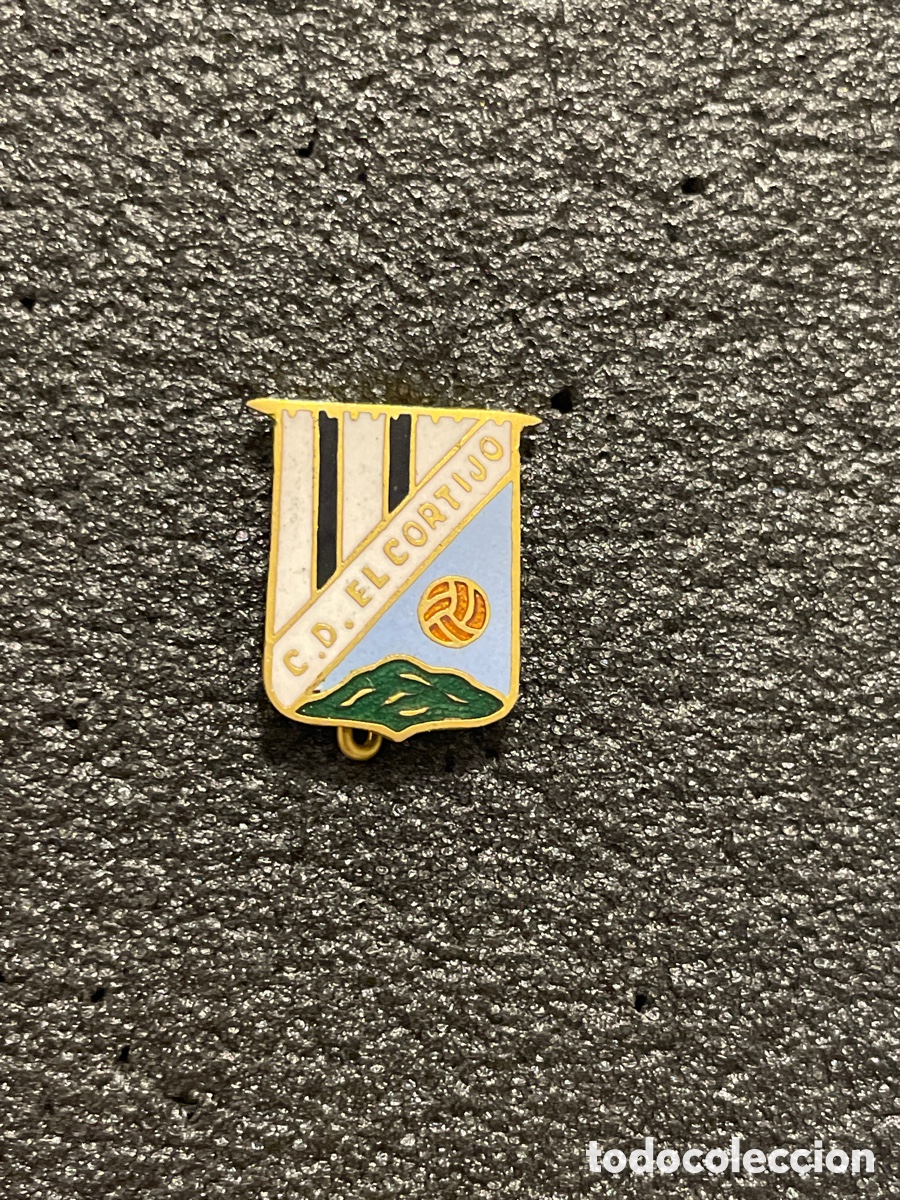 Collectionnisme sportif: Pin 29 C.D. EL CORTIJO - El Cortijo (La Rioja)