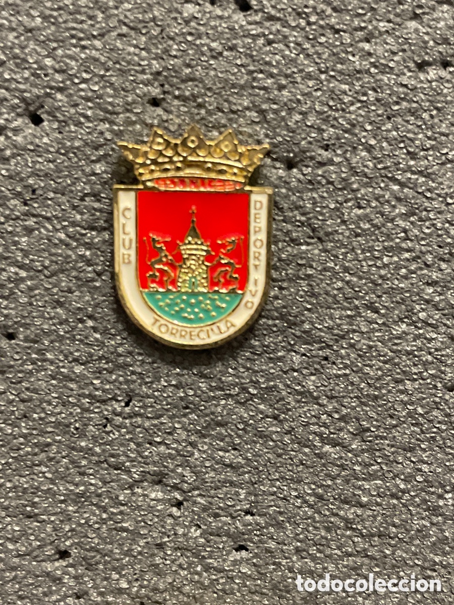 Sammelleidenschaft Sport: Pin 54 C.D. TORRECILLA - Torrecilla (La Rioja)