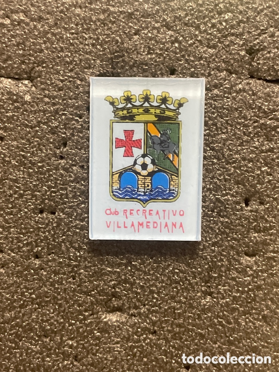 Sammelleidenschaft Sport: Pin 75 C.D. VILLAMEDIANA - Villamediana de Iregua (La Rioja)