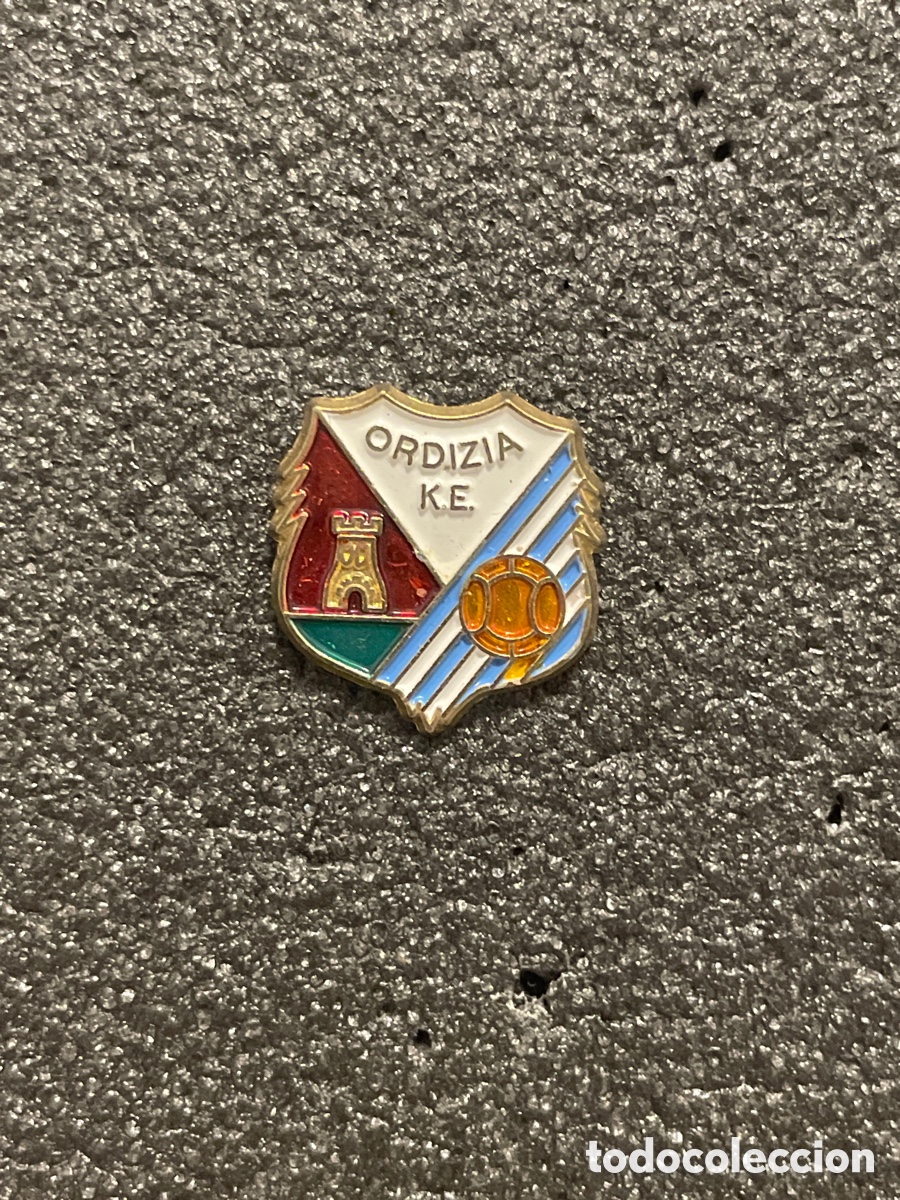 Collectionnisme sportif: Pin 27 ORDIZIA K.E. - Ordizia (Guip&uacute;zcoa)