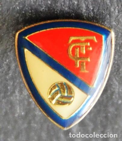 Collectionnisme sportif: PIN F&Uacute;TBOL INSIGNIA TERRASSA F.C. A&Ntilde;O 1992 (BARCELONA)
