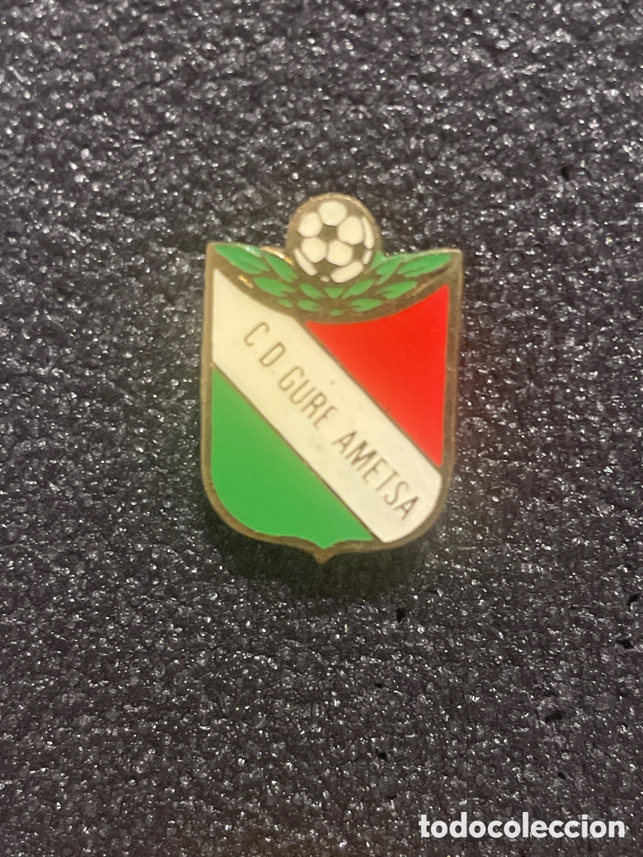 Collectionnisme sportif: Pin 49 C.D. GURE AMETSA - Renter&iacute;a (Guip&uacute;zcoa)