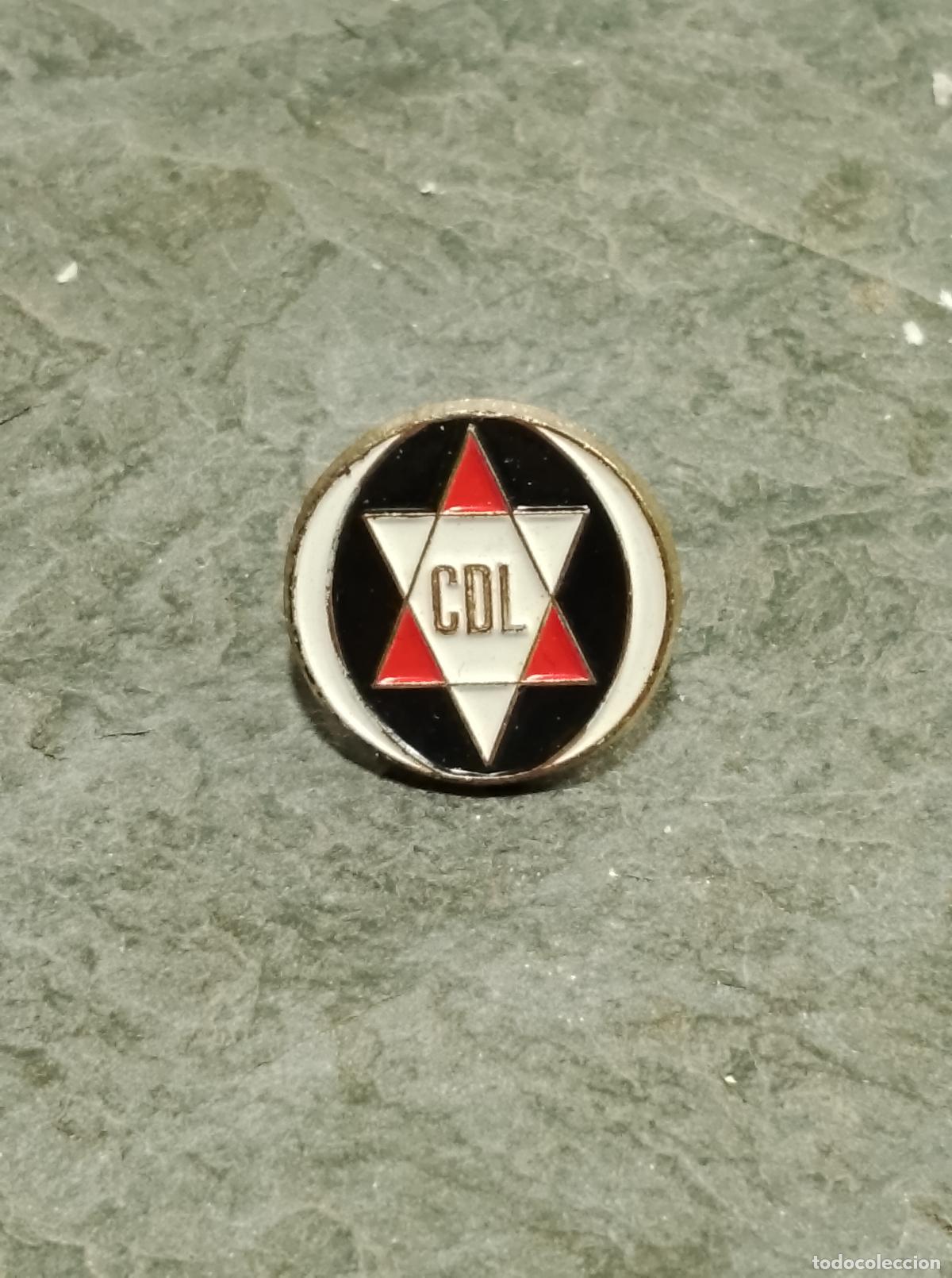 Collectionnisme sportif: Pin escudo equipo futbol club deportivo logro&ntilde;&eacute;s insignia club Espa&ntilde;a federaci&oacute;n Logro&ntilde;o la rioja