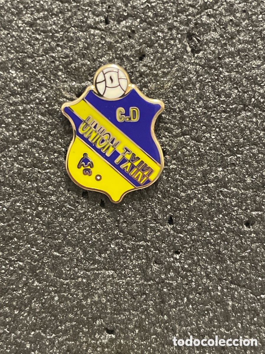 Collectionnisme sportif: Pin 91 C.D. UNION TXIKI - Renter&iacute;a(Guip&uacute;zcoa)