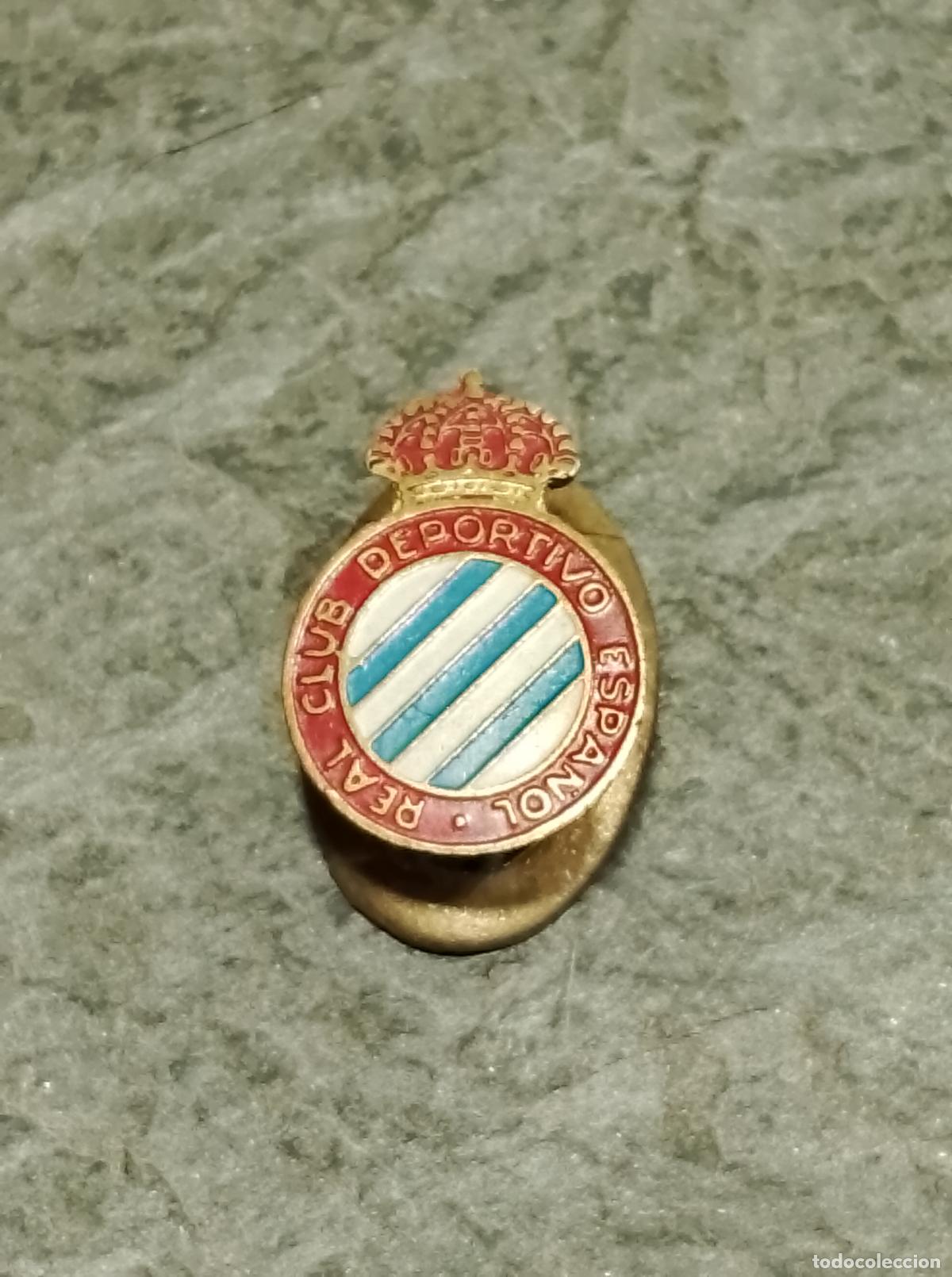 Collectionnisme sportif: Pin antiguo equipo futbol real club deportivo espa&ntilde;ol Barcelona insignia antigua ojal