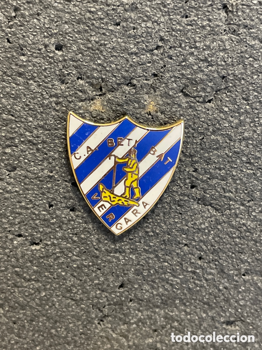 Collectionnisme sportif: Pin 141 CLUB ATCO. BETI BAT -BERGARA (Guip&uacute;zcoa)