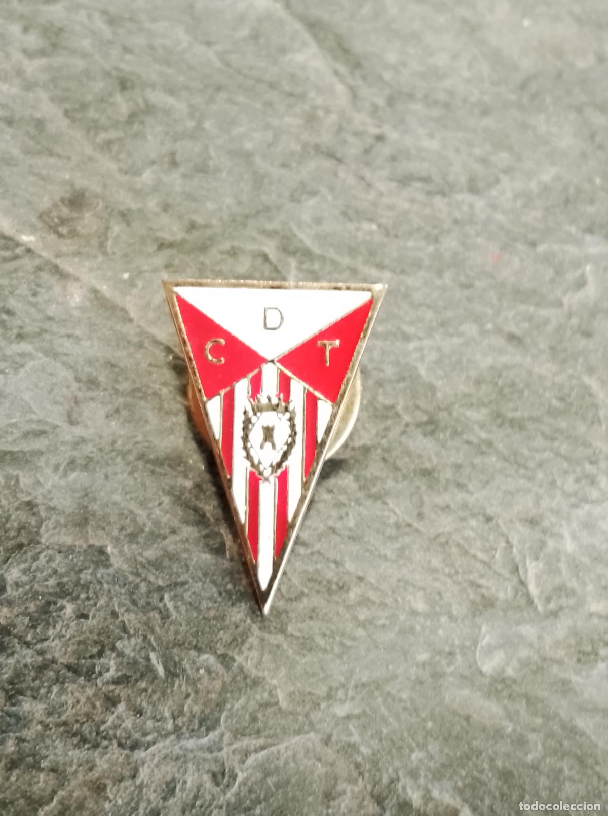 Collectionnisme sportif: Pin escudo futbol club deportivo tortosa insignia esmaltada equipo tarragona