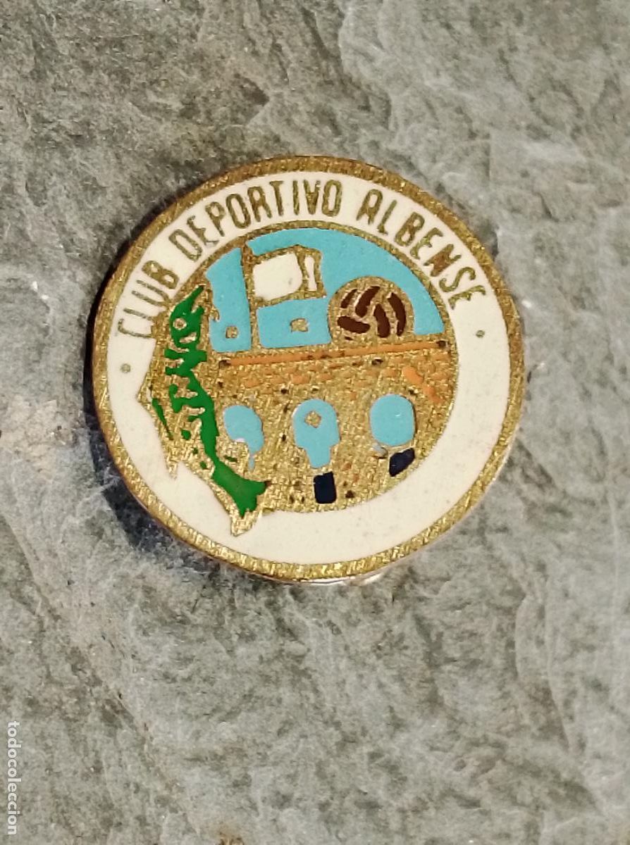 Collectionnisme sportif: Pin futbol club deportivo albense rara insignia imperdible esmaltada equipo federaci&oacute;n salamanca