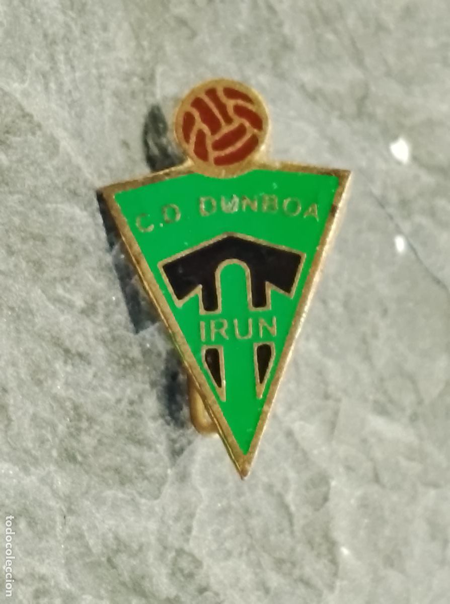 Collectionnisme sportif: Pin antiguo futbol club deportivo dunboa rara insignia antigua imperdible esmaltada equipo irun