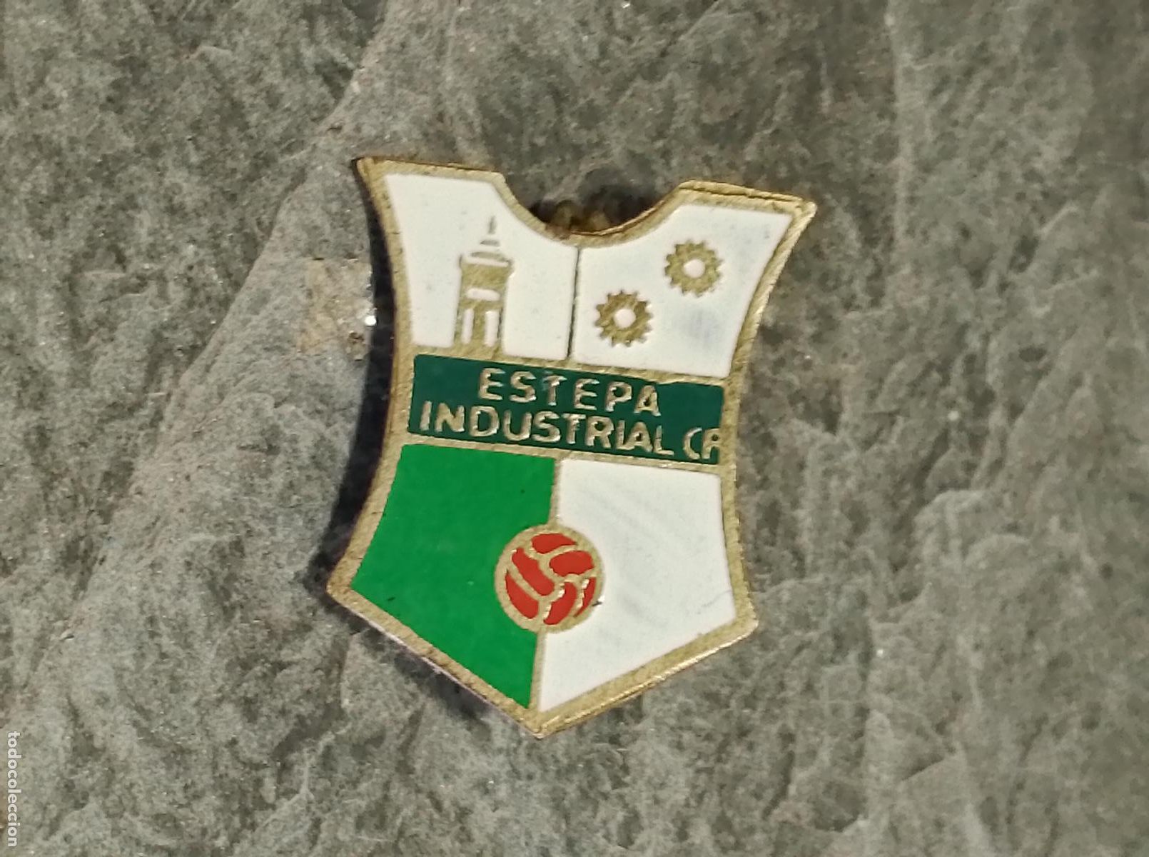 Collectionnisme sportif: Pin antiguo club futbol estepa industrial rara insignia imperdible esmaltada equipo Sevilla