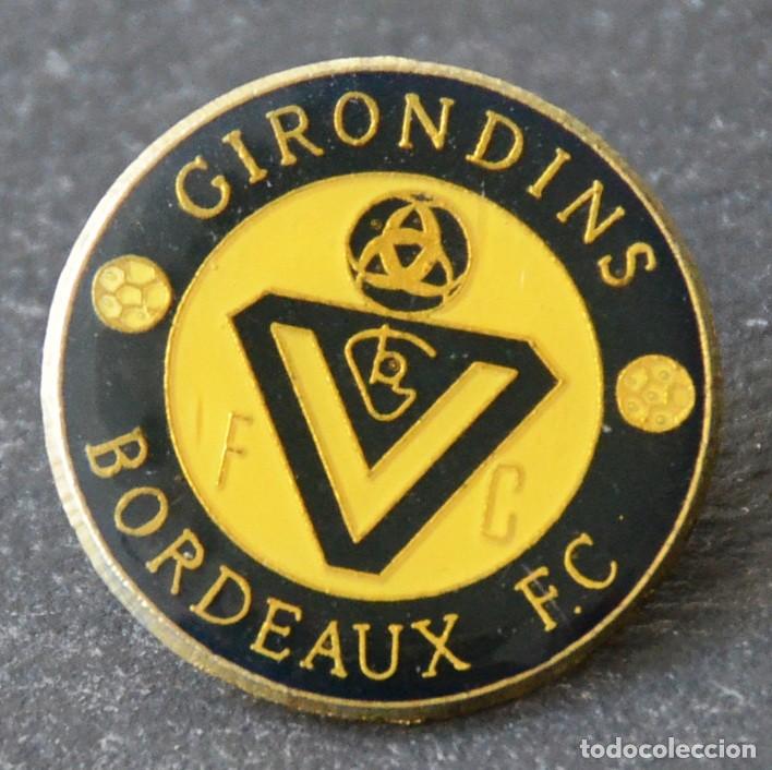 Collectionnisme sportif: PIN F&Uacute;TBOL INSIGNIA FOOTBALL CLUB GIRONDIS DE BORDEAUX (FRANCIA)