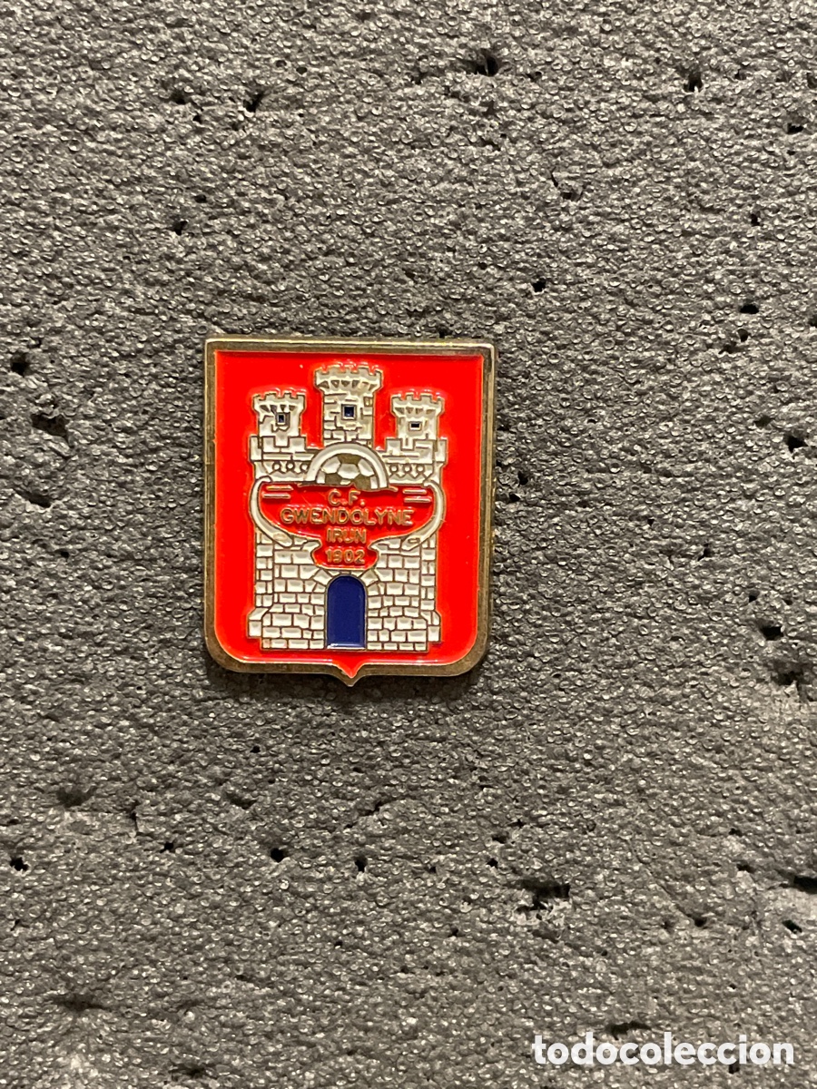 Collectionnisme sportif: Pin 157 C.F. GWENDOLYNE - Irun (Guip&uacute;zcoa)