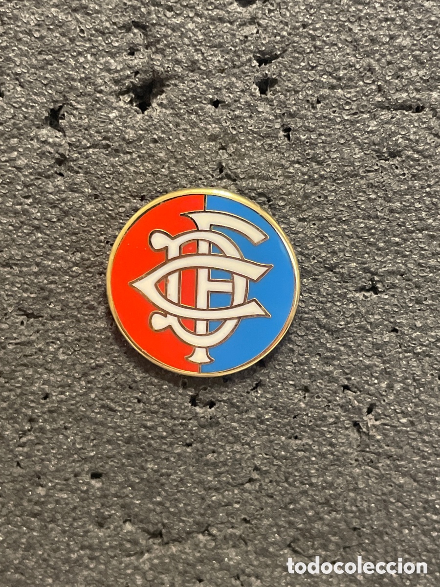 Collectionnisme sportif: Pin 190 C.D. FORTUNA (escudo actual) - Donostia (Guip&uacute;zcoa)