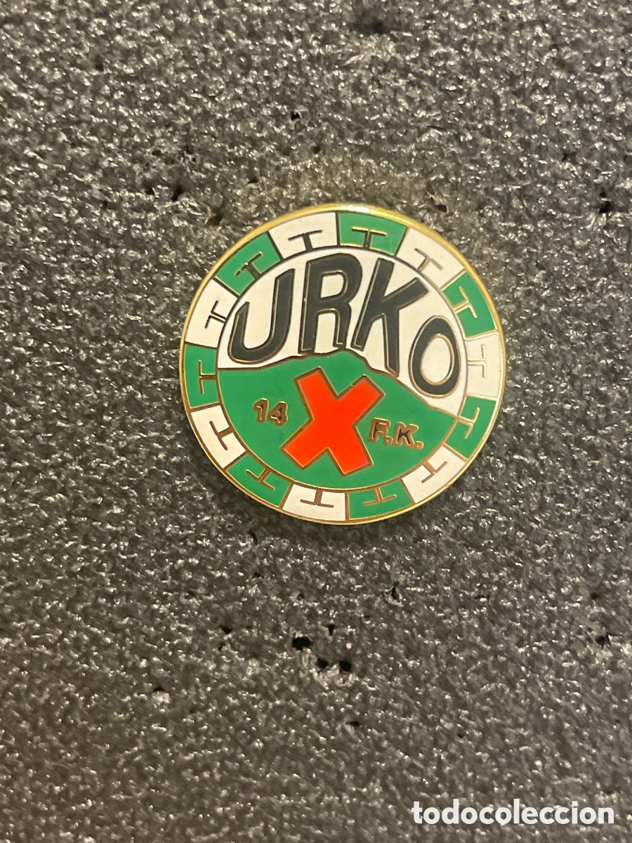 Collectionnisme sportif: Pin 214 URKO F.K. - Eibar (Guip&uacute;zcoa)