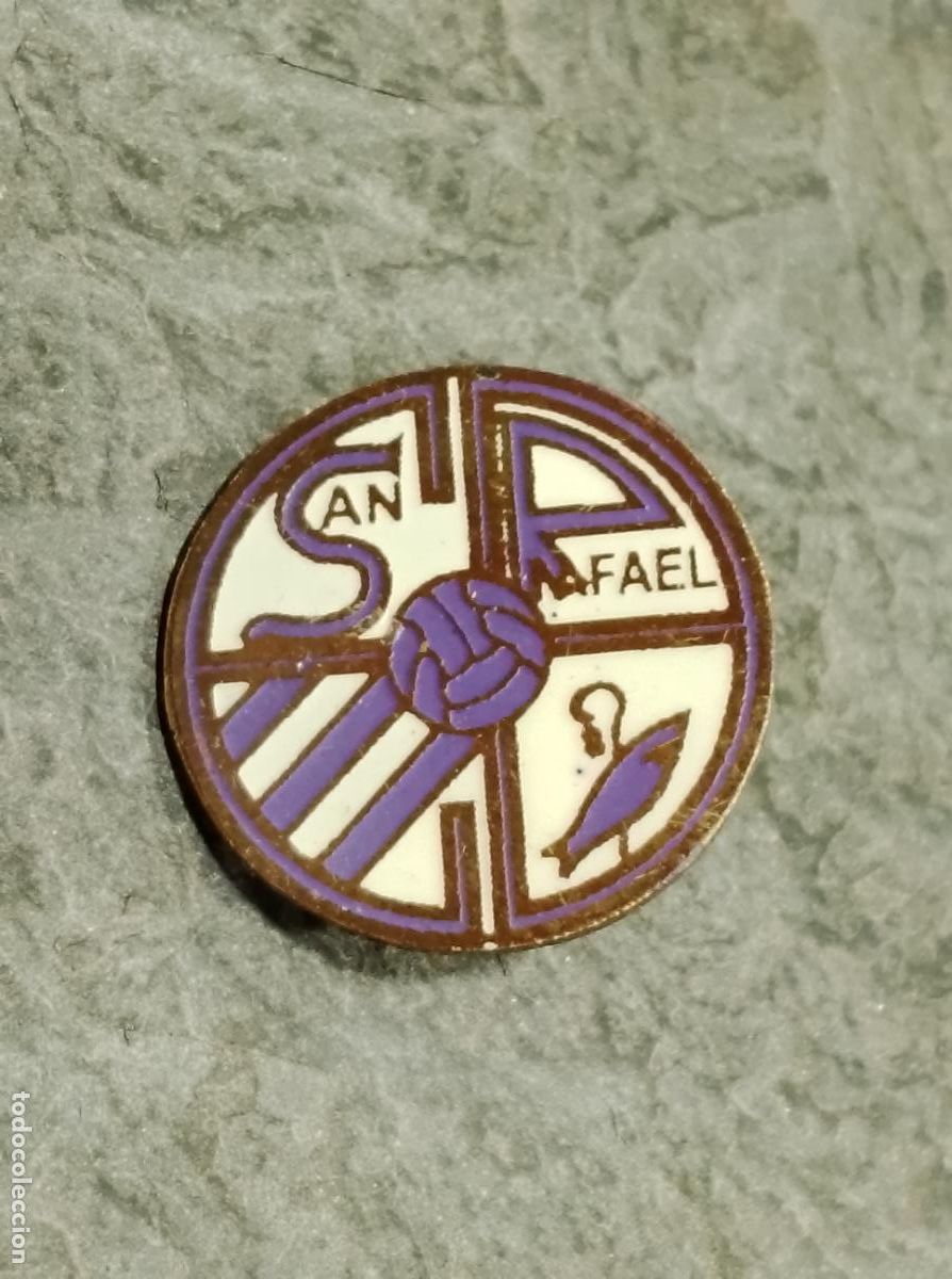 Colecionismo desportivo: Pin antiguo futbol club deportivo san rafael rara insignia imperdible esmaltada