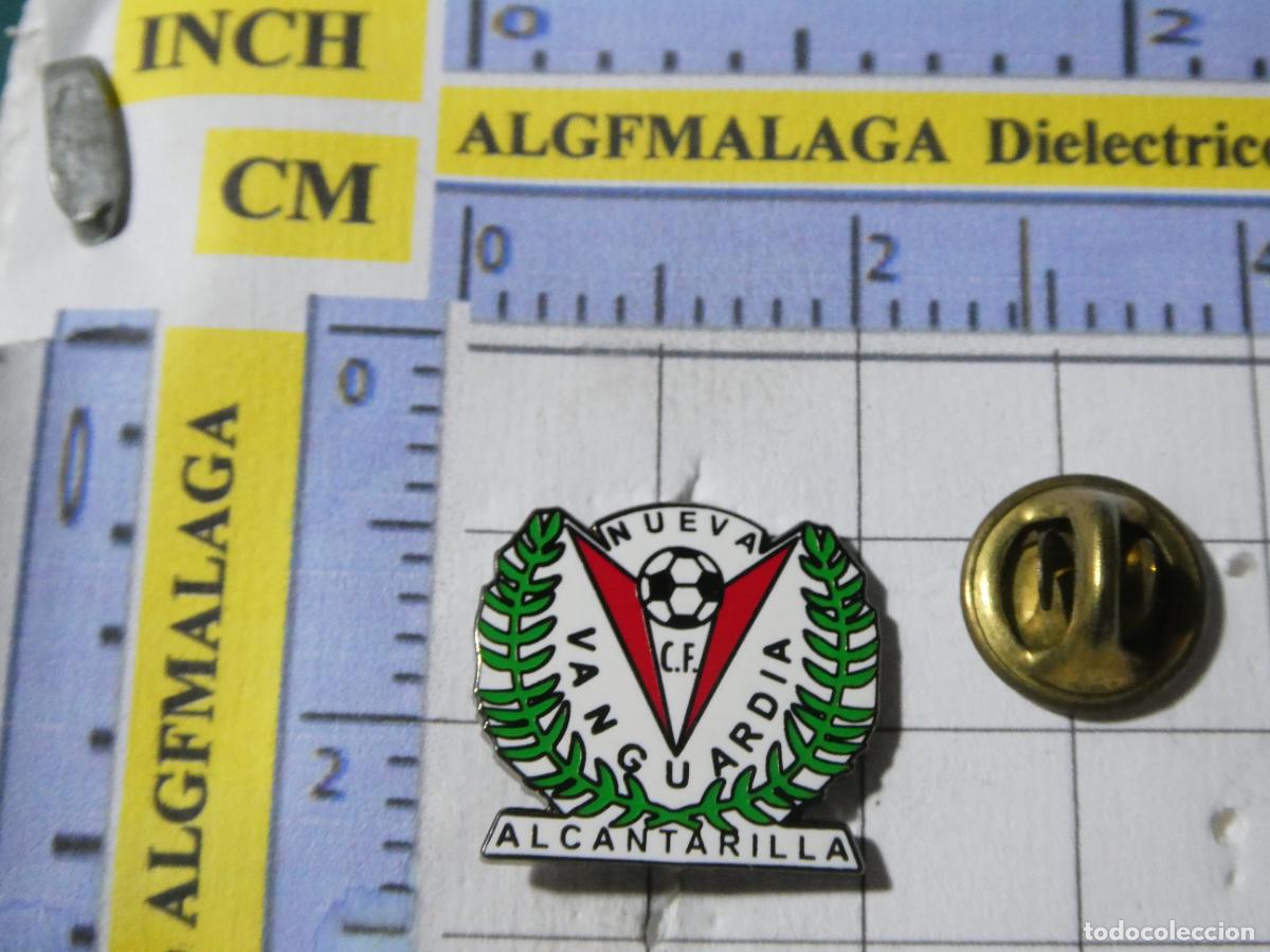 Collectionnisme sportif: PIN DE DEPORTES. F&Uacute;TBOL. CLUB NUEVA VANGUARDIA ALCANTARILLA. MURCIA. ESCUDO EQUIPO