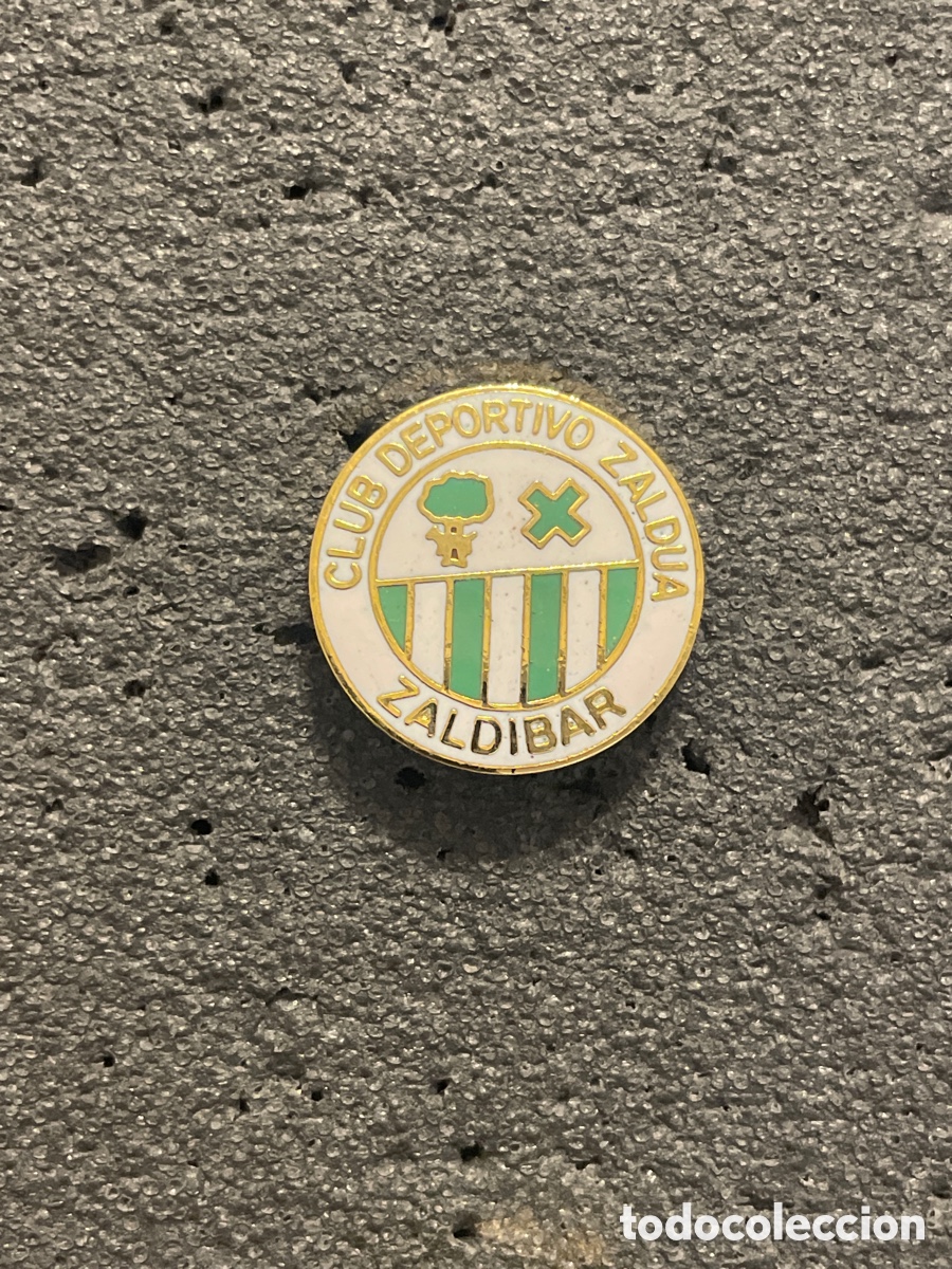 Collectionnisme sportif: Pin 40 C.D. ZALDUA - Zaldivar (Vizcaya)