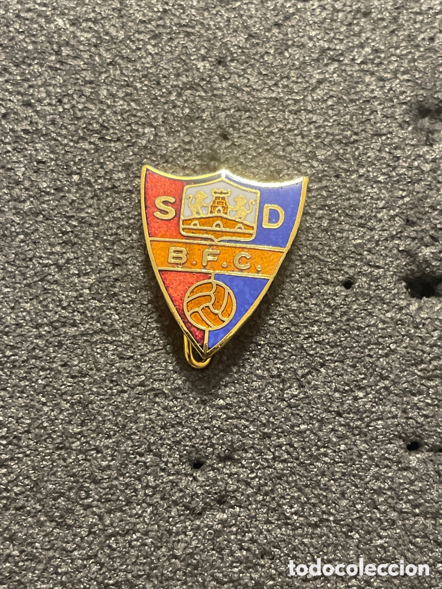 Collezionismo sportivo: Pin 100 S.D. BALMASEDA - Balmaseda (Vizcaya)