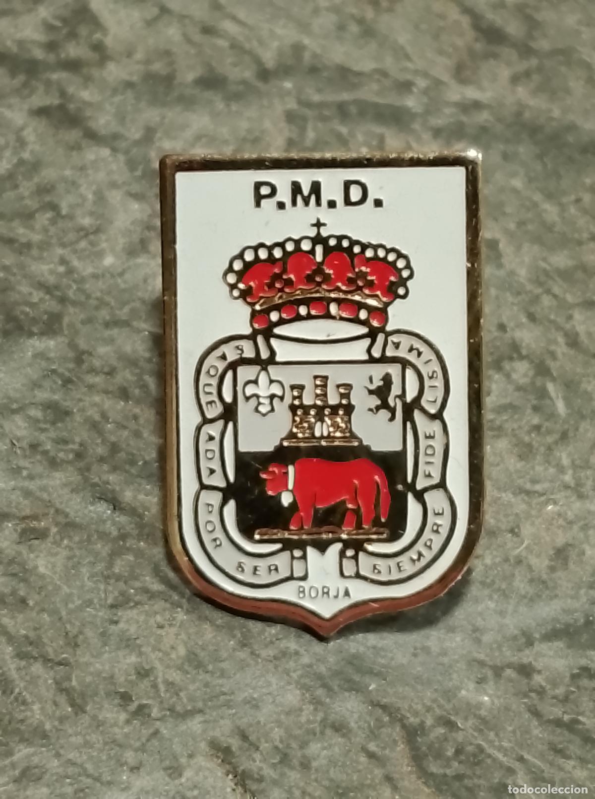 Colecionismo desportivo: Pin escudo equipo futbol sociedad deportiva Borja insignia esmaltada club zaragoza federaci&oacute;n aragon