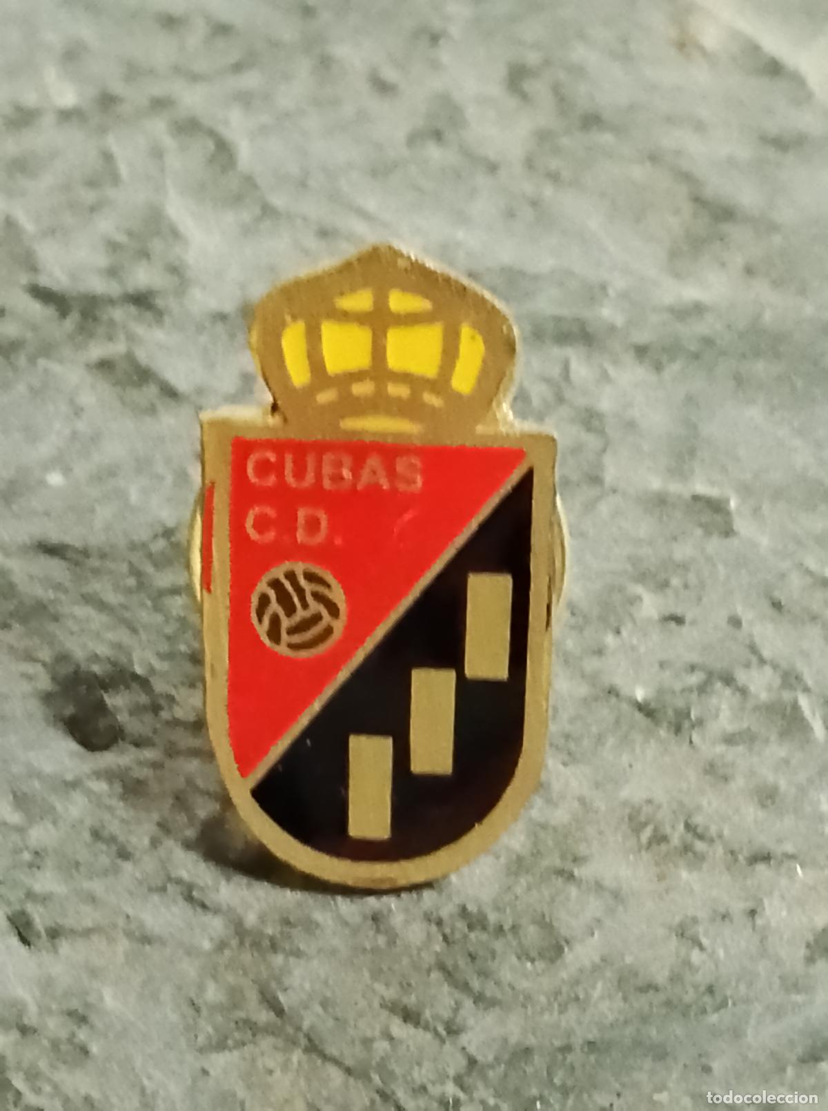 Colecionismo desportivo: Pin escudo equipo futbol club deportivo cubas insignia esmaltada club madrid federaci&oacute;n madrile&ntilde;a