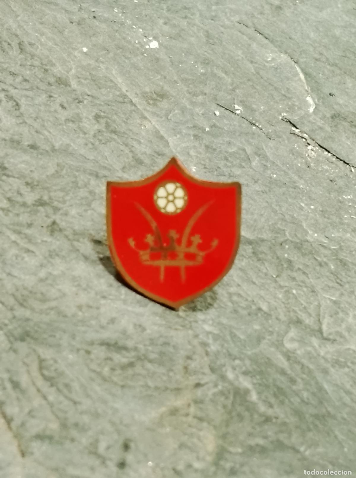 Colecionismo desportivo: Pin escudo equipo futbol club deportivo premiada dalt insignia esmaltada federaci&oacute;n catalu&ntilde;a