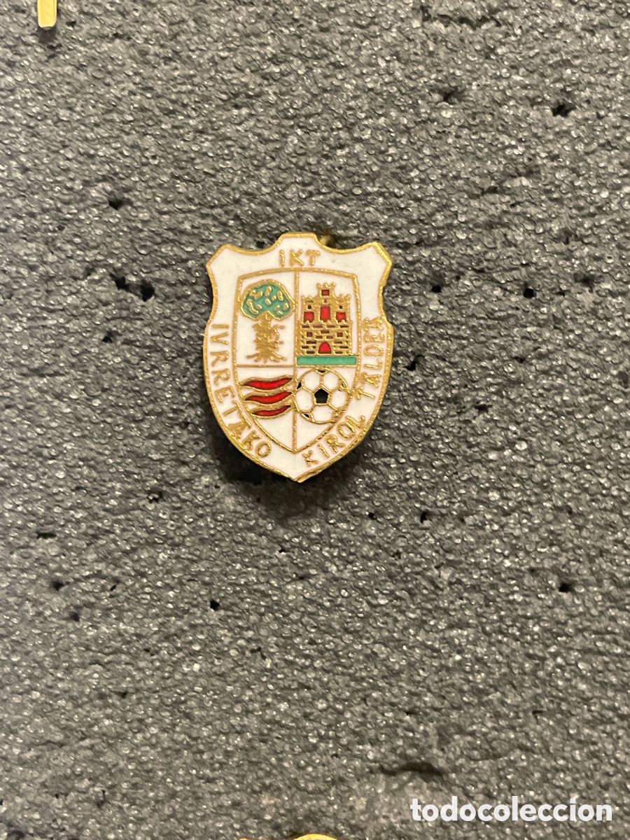 Sammelleidenschaft Sport: Pin 324 IURRETAKO KIROL TALDEA - Iurreta (Vizcaya)