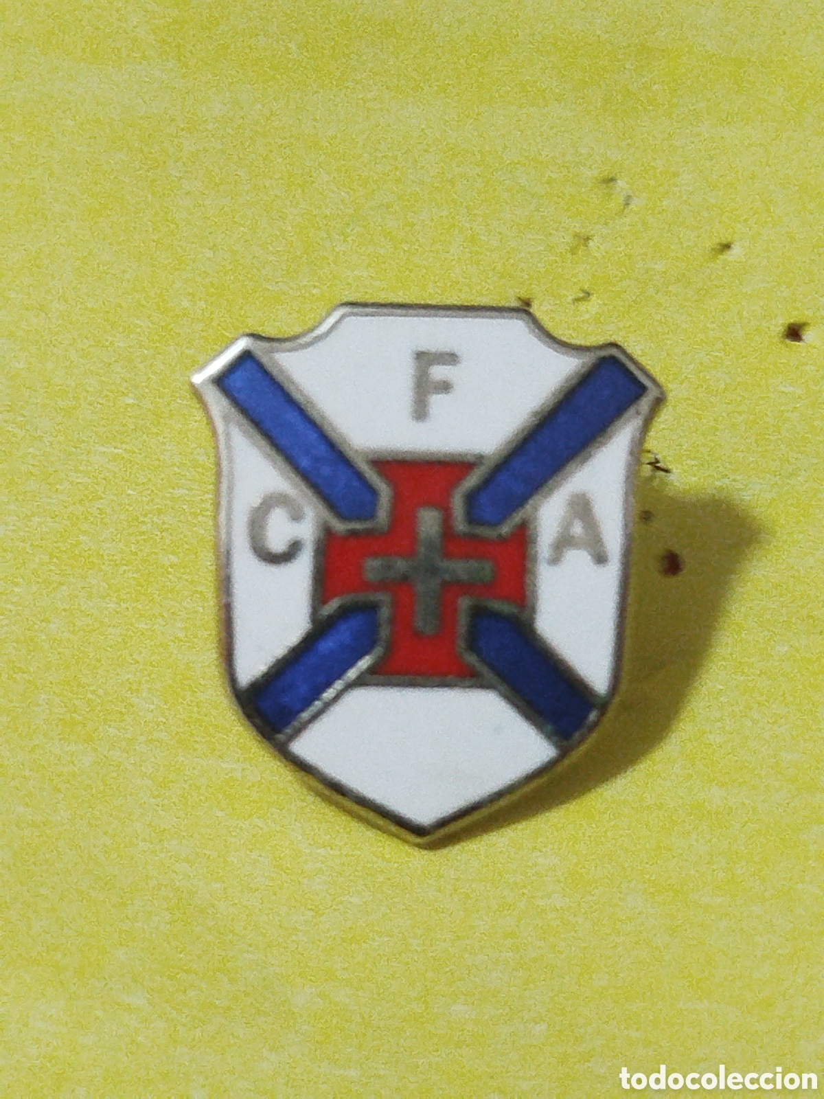 Sammelleidenschaft Sport: PINS DE FUTBOL CF OS ARMACENENCES . PORTUGAL