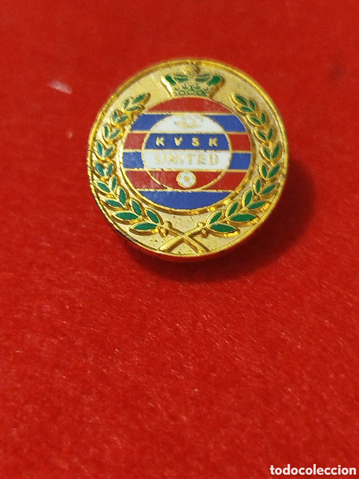 Sammelleidenschaft Sport: PINS DE FUTBOL K.V.S.K UNITED .BELGICA