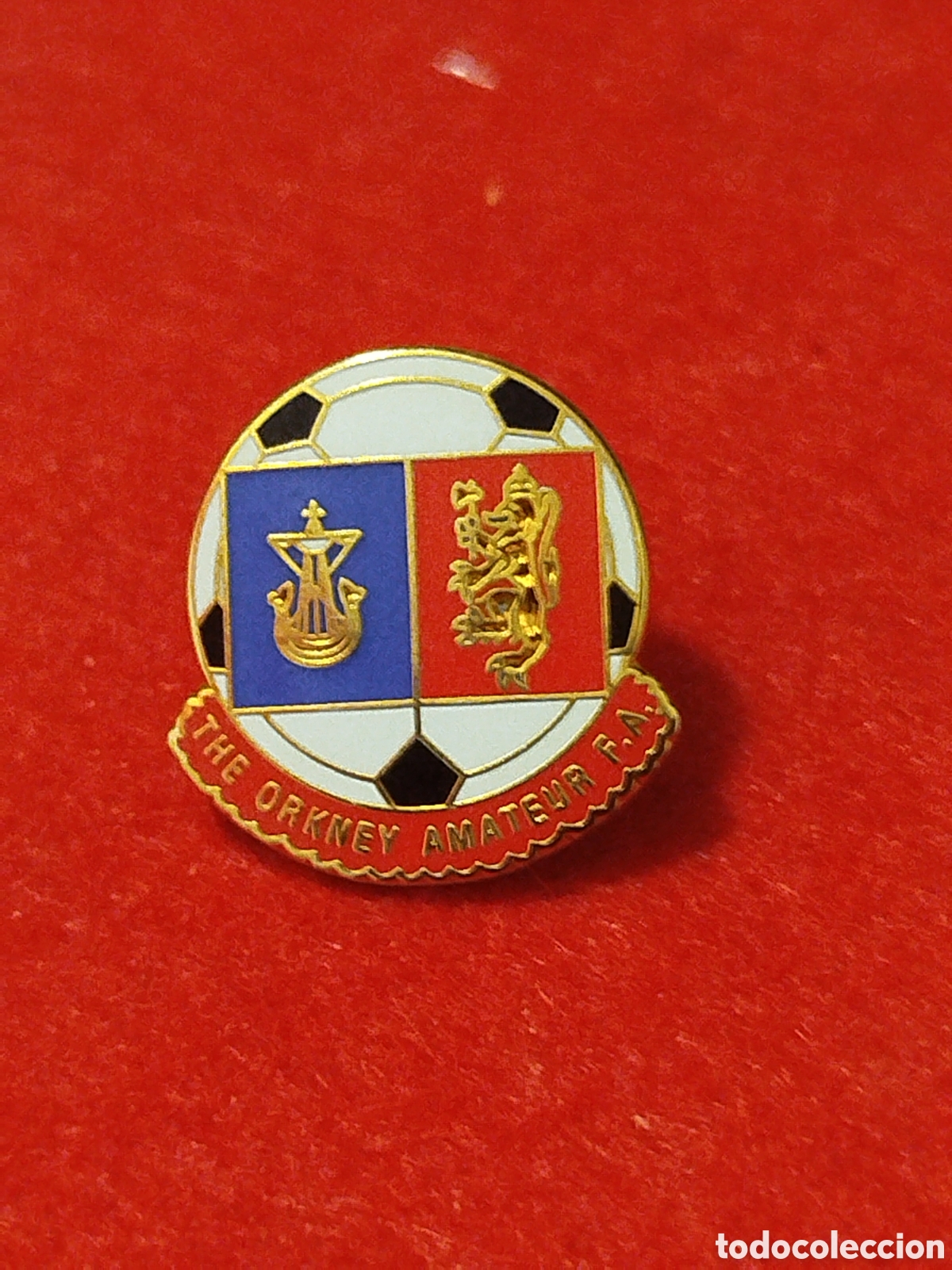 Sammelleidenschaft Sport: PINS DE FUTBOL THE ORKNEY AMATEUR F.A.ESCOCIA