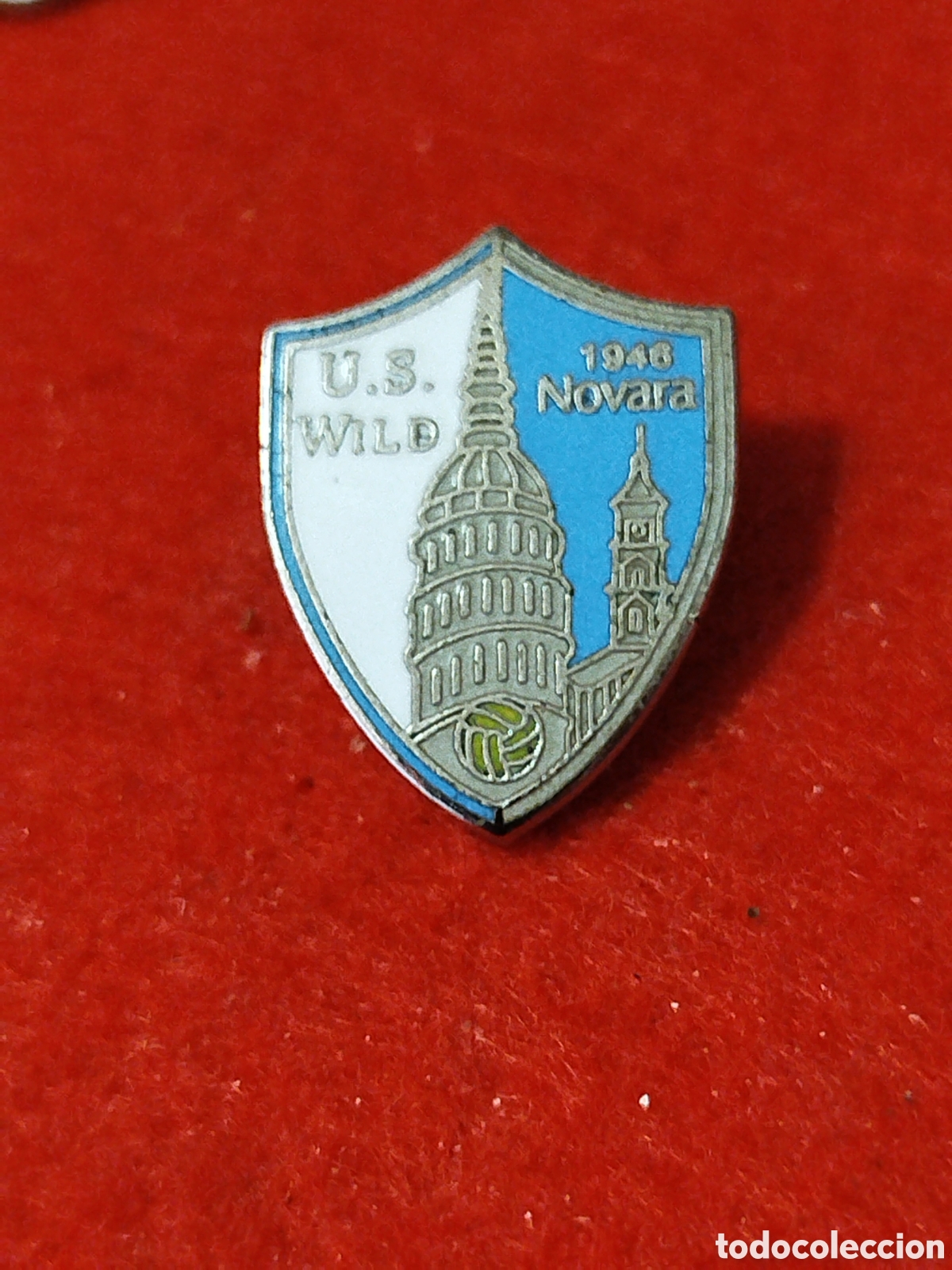 Collectionnisme sportif: PINS DE FUTBOL U.S.WILD NOVARA ITALIA