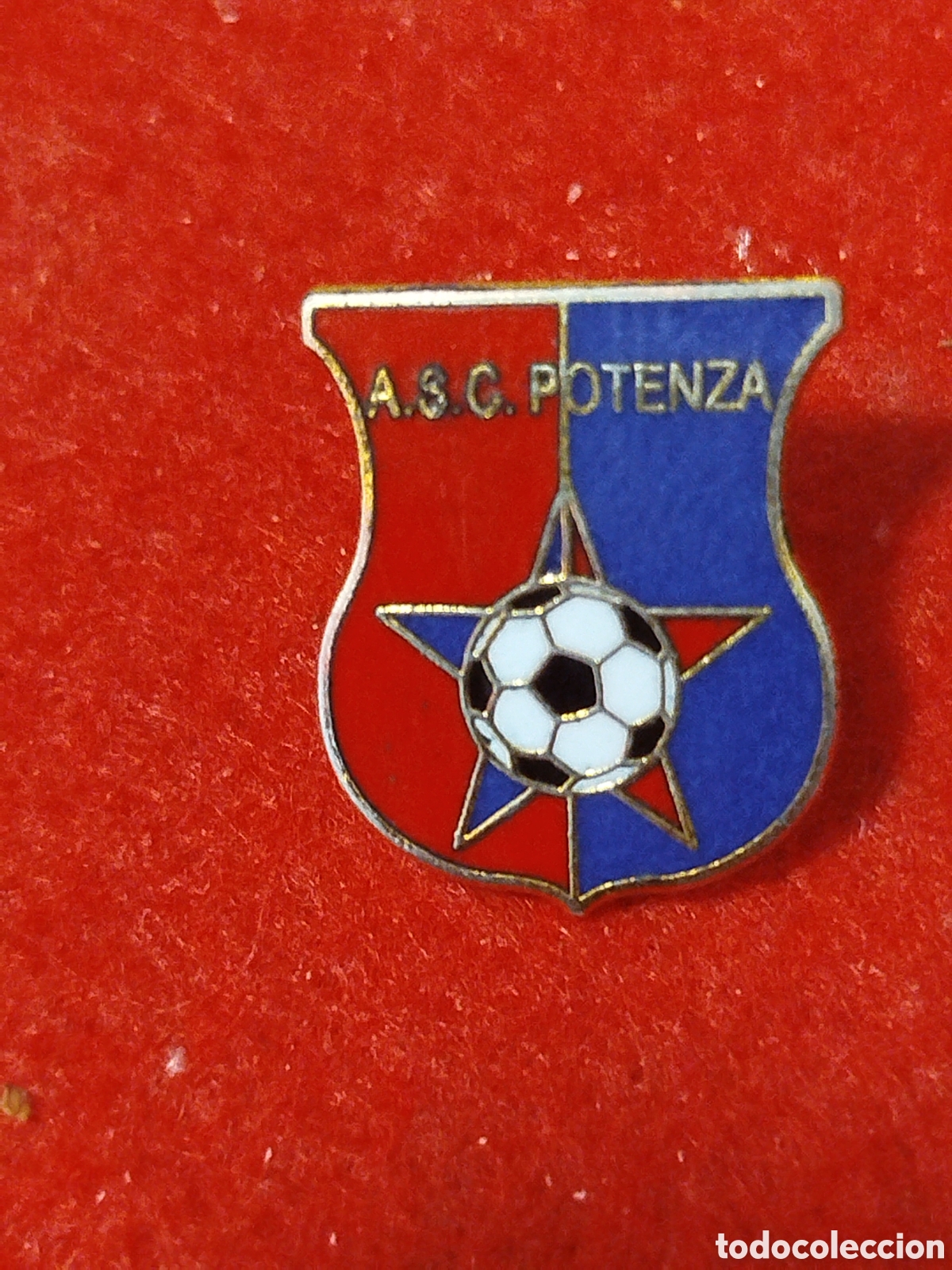 Collectionnisme sportif: PINS DE FUTBOL A.S.C.POTENZA ITALIA