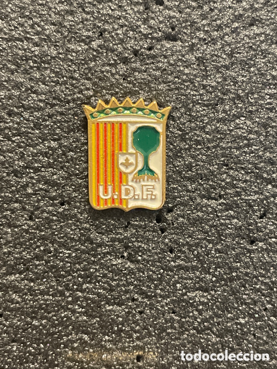Sammelleidenschaft Sport: Pin 34 U.D. FRAGA - Fraga (Huesca)