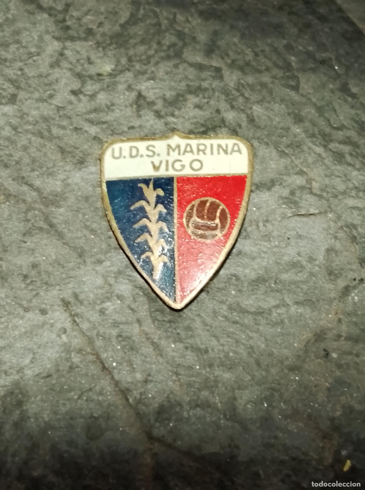 Sammelleidenschaft Sport: Pin antiguo escudo futbol uni&oacute;n deportiva santa marina Vigo insignia antigua club federaci&oacute;n gallega