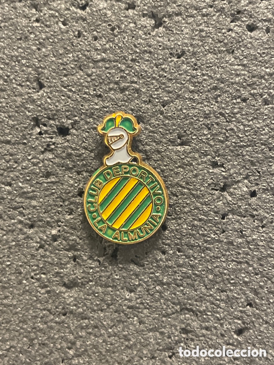 Sammelleidenschaft Sport: Pin 58 C.D. LA ALMUNIA - La Almunia de Do&ntilde;a Godina (Zaragoza)
