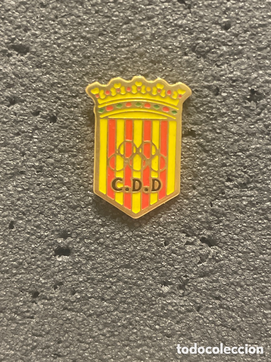 Collectionnisme sportif: Pin 76 C.D. DAROCA - Daroca (Zaragoza)