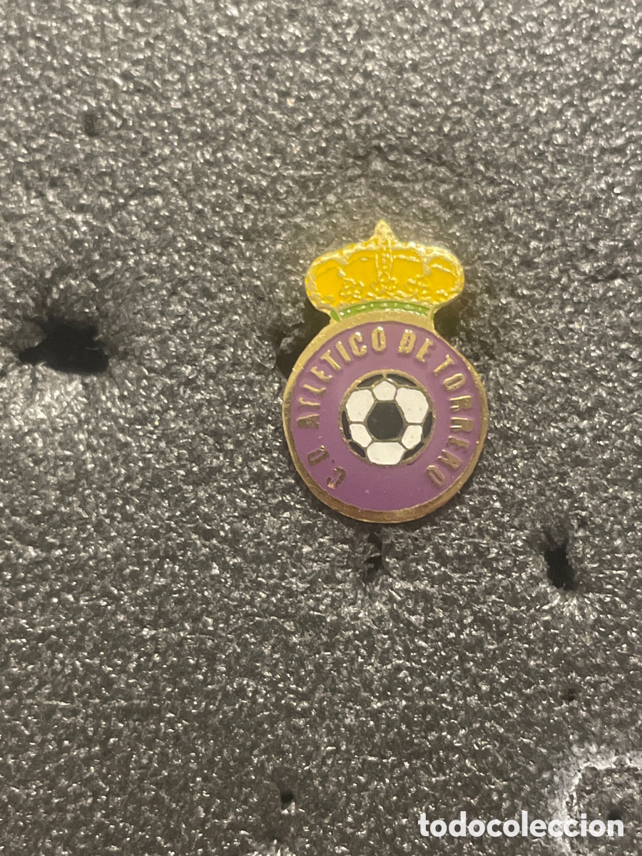 Collectionnisme sportif: Pin 83 C.D. ATCO. DE TORRERO - Zaragoza