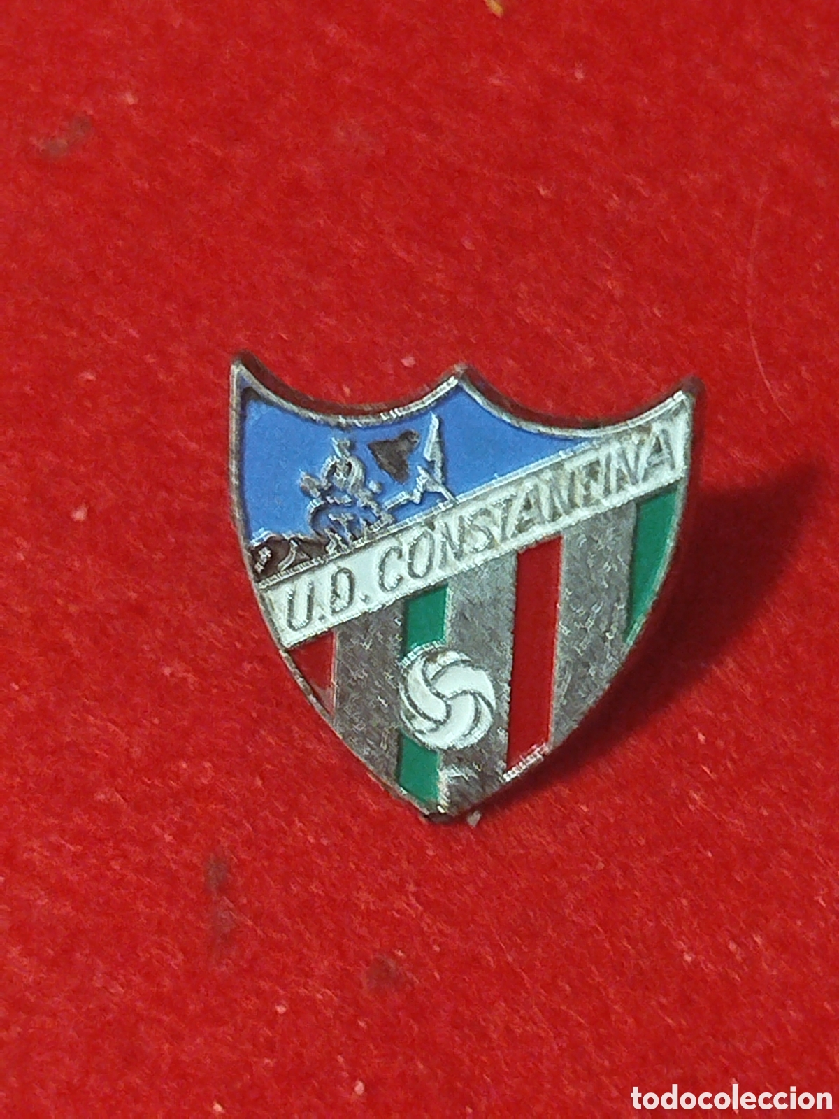 Sammelleidenschaft Sport: PINS DE FUTBOL UD CONSTANTINA .MALAGA