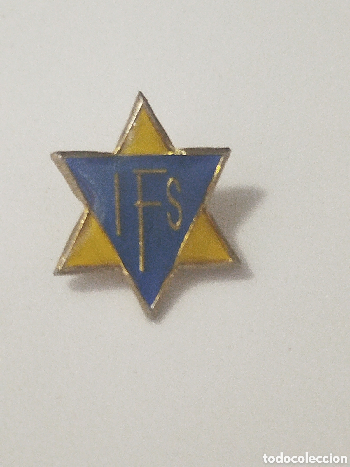Coleccionismo deportivo: INSIGNIA DE FUTBOL EXTRANJERO.IKAST F.S DINAMARCA