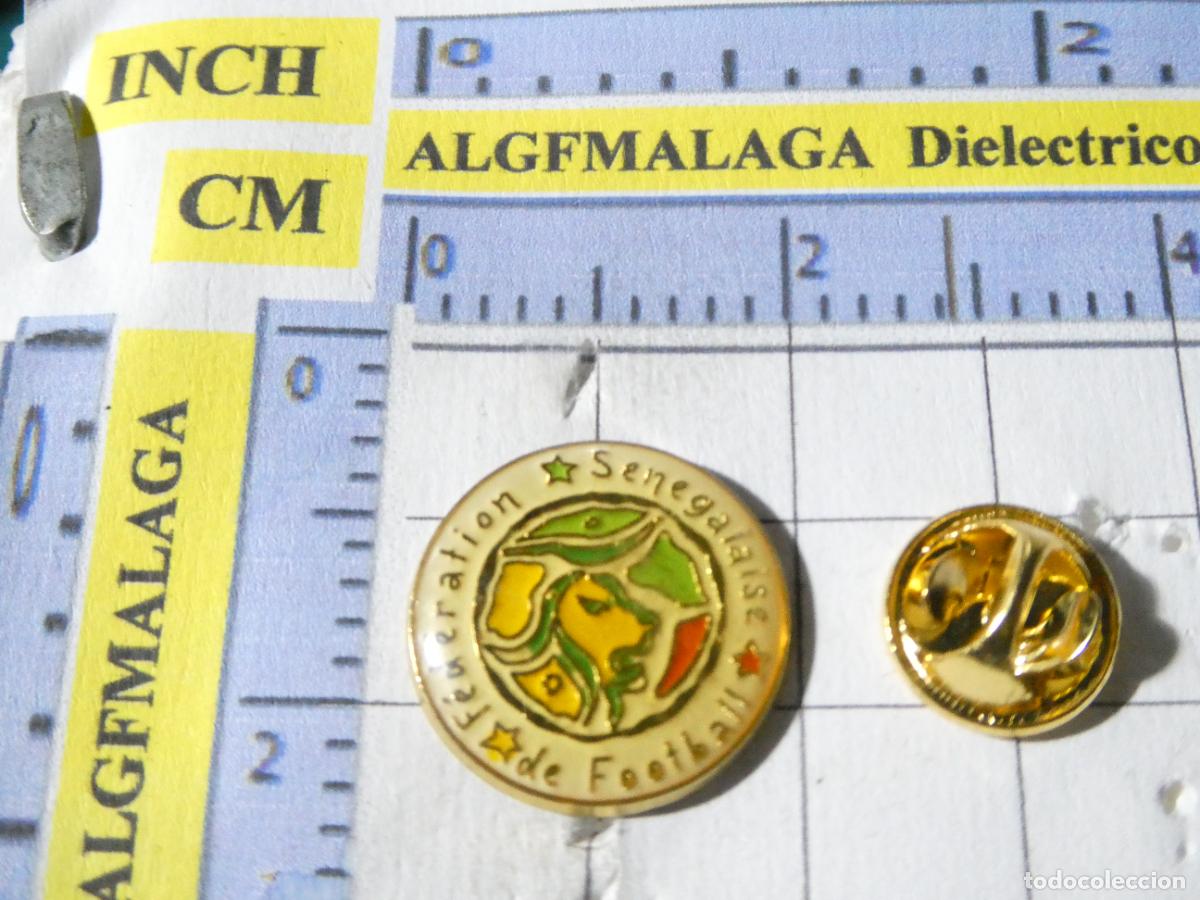 Collezionismo sportivo: PIN DE F&Uacute;TBOL. FEDERACI&Oacute;N SENEGALESA SELECCI&Oacute;N SENEGAL. ESCUDO DEL EQUIPO.