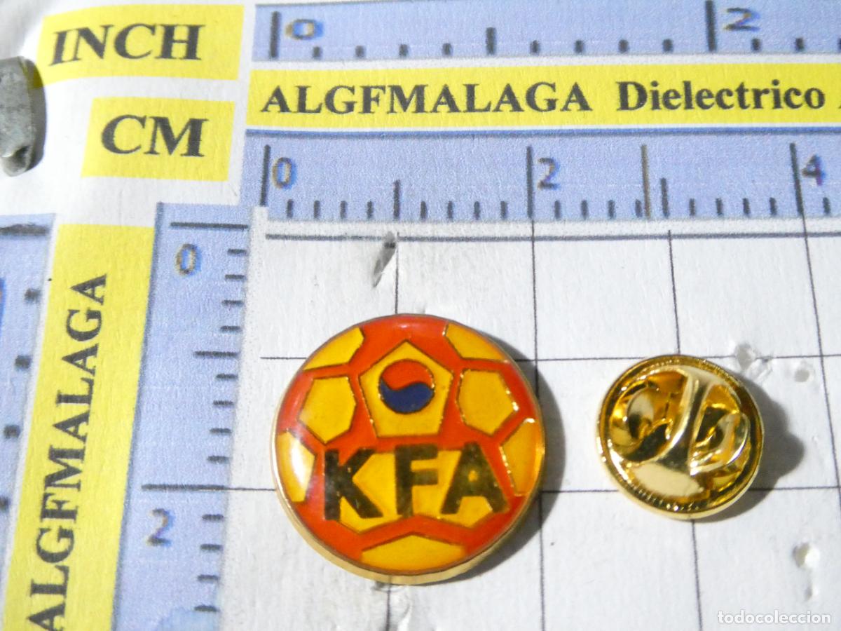 Collezionismo sportivo: PIN DE F&Uacute;TBOL. FEDERACI&Oacute;N COREANA SELECCI&Oacute;N COREA KOREA. ESCUDO DEL EQUIPO.