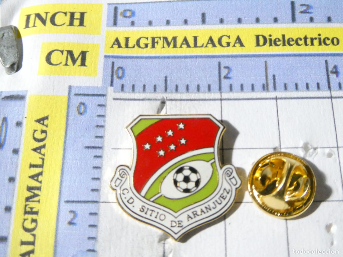 Sammelleidenschaft Sport: PIN DE F&Uacute;TBOL. CD SITIO DE ARANJUEZ MADRID. ESCUDO DEL EQUIPO.