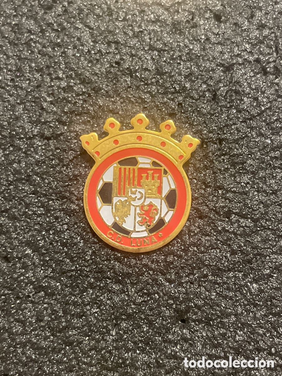 Collezionismo sportivo: Pin 133 C.D. LUNA - Zaragoza