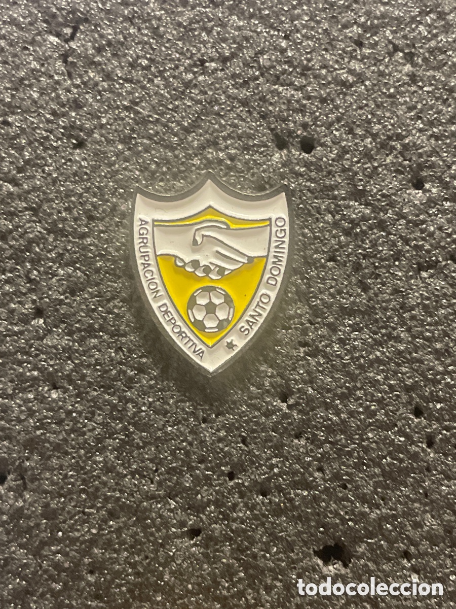 Coleccionismo deportivo: Pin 166 A.D. SANTO DOMINGO - Zaragoza