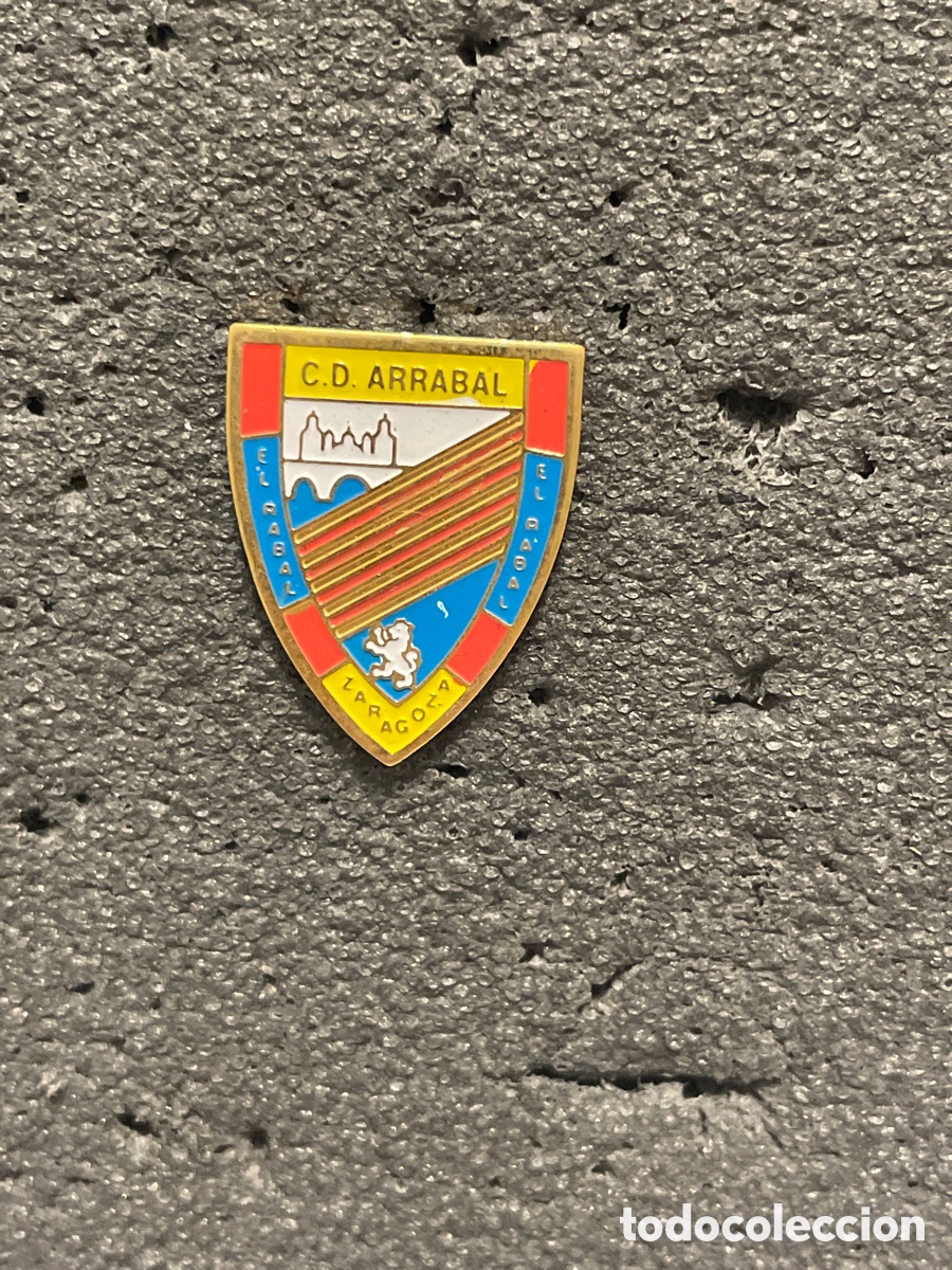 Colecionismo desportivo: Pin 226 C.D. ARRABAL - Zaragoza