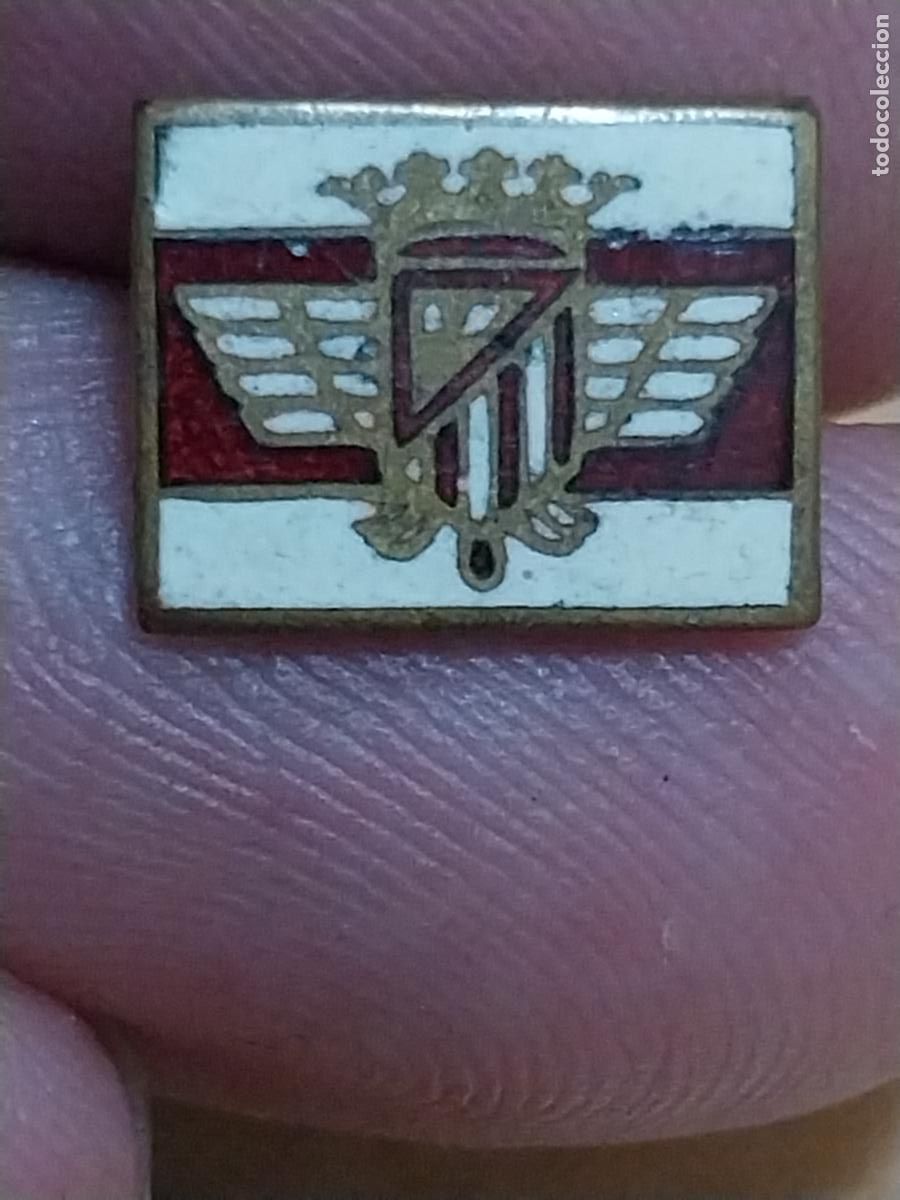 Sammelleidenschaft Sport: ATLETICO AVIACION AT MADRID INSIGNIA ANTIGUA ESMALTE FALTA AGUJA 1,2X0,8CM ANTIGUA