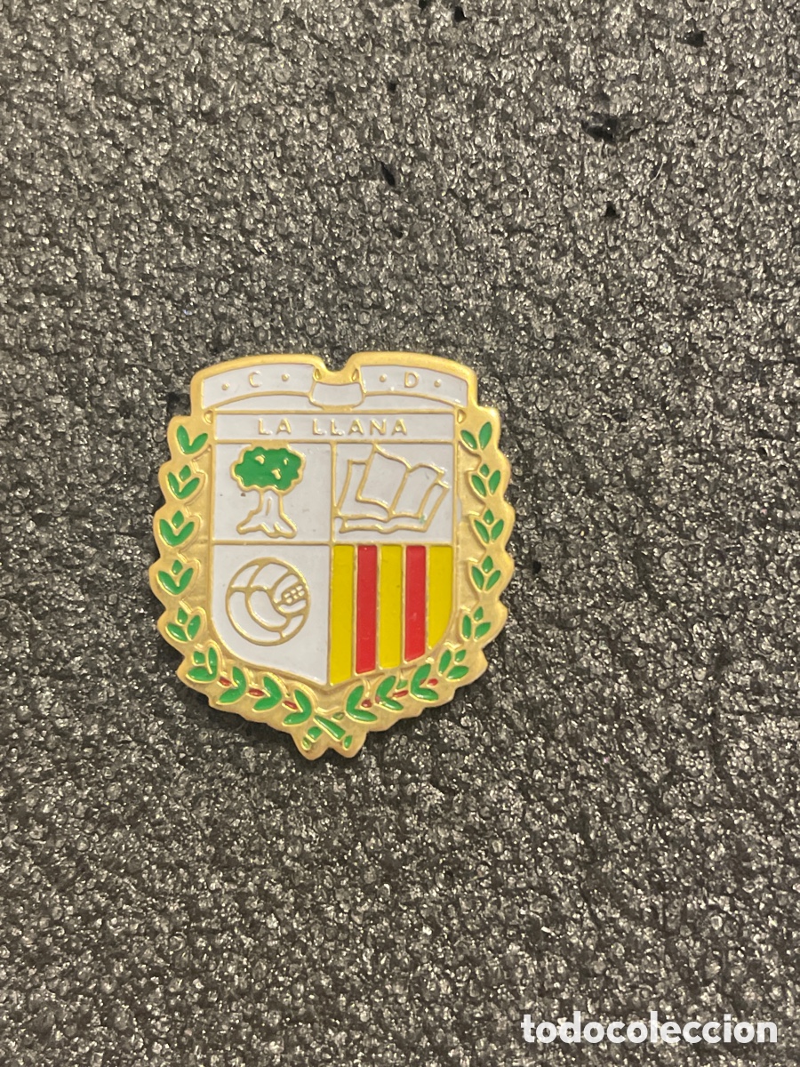 Collectionnisme sportif: Pin 317 C.D. LA LLANA - Ejea (Zaragoza)