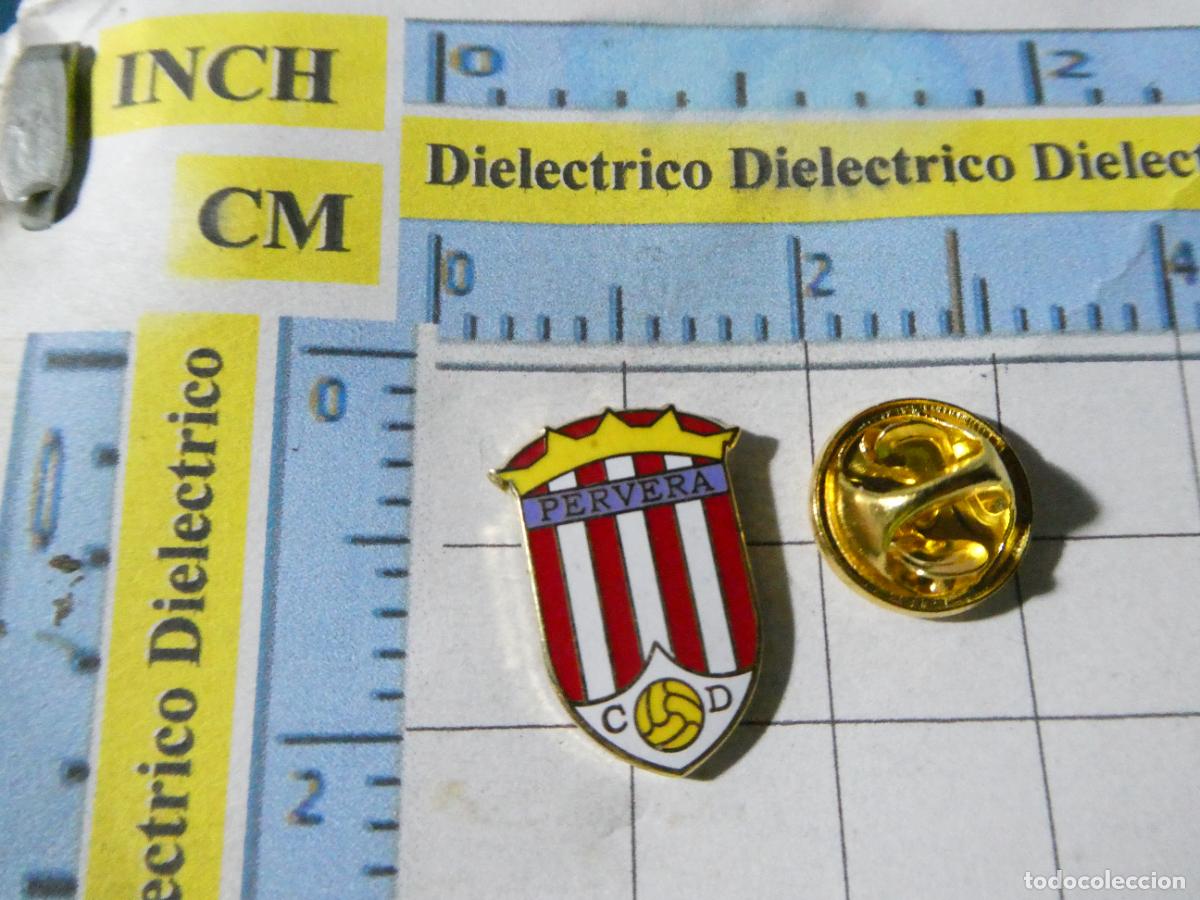 Sammelleidenschaft Sport: PIN DE DEPORTES. F&Uacute;TBOL. CD PERVERA ASTURIAS. ESCUDO EQUIPO.